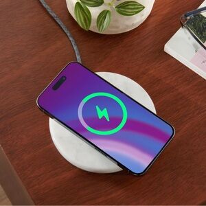 Einova White Marble Wireless Charger